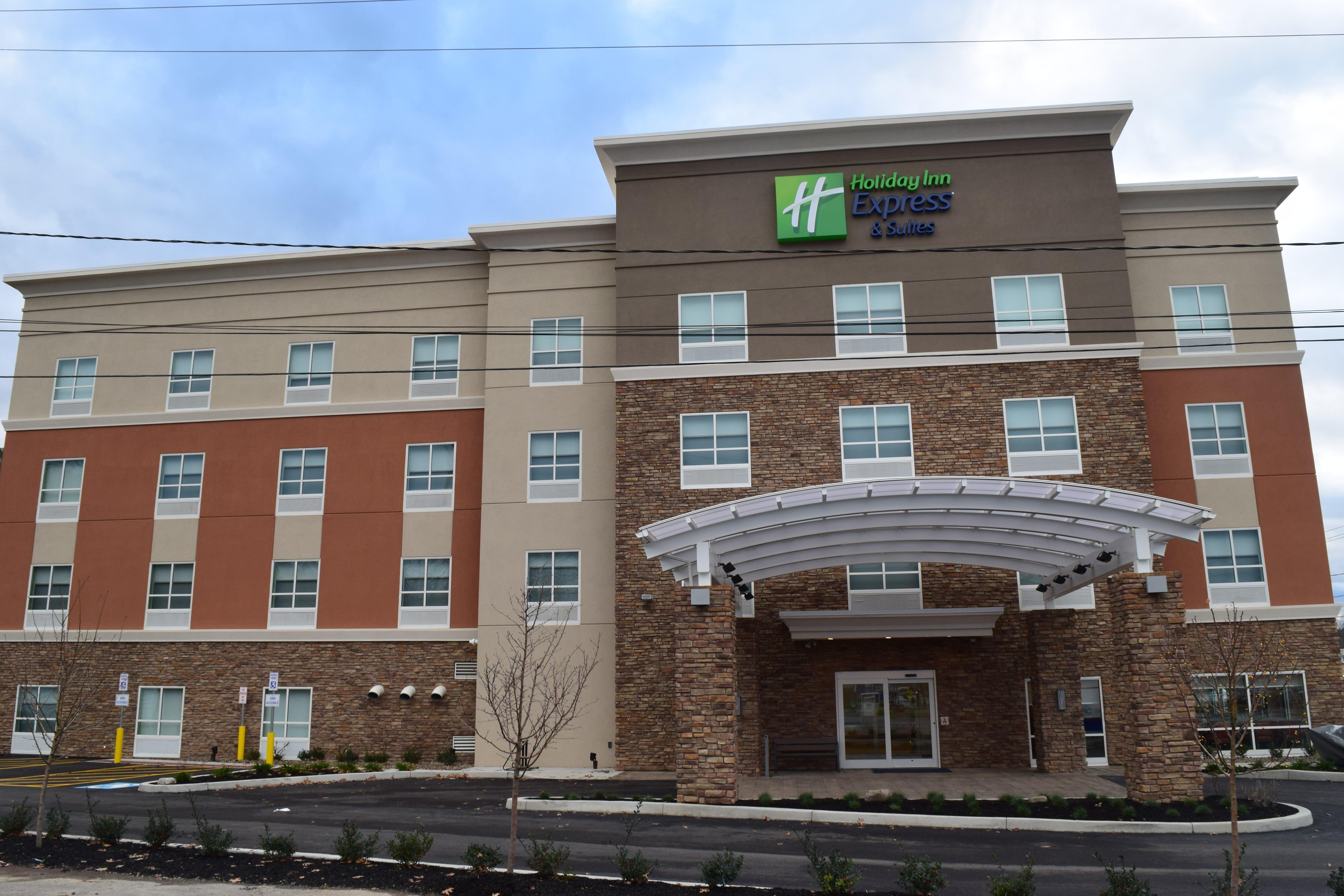 Holiday Inn Express & Suites Ithaca By Ihg Exterior foto