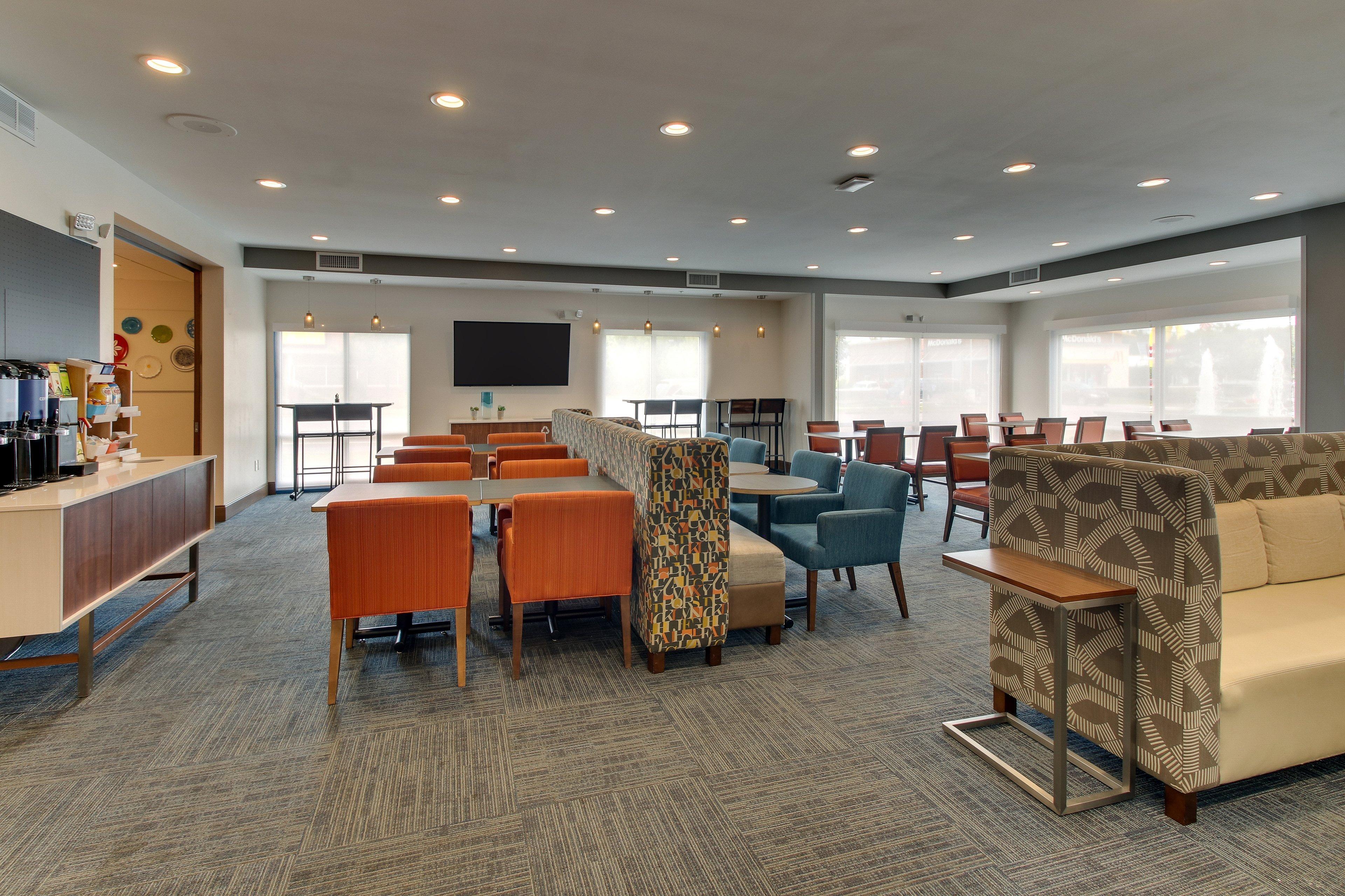 Holiday Inn Express & Suites Ithaca By Ihg Exterior foto